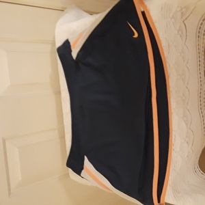 Nike dri fit tennis skirt size large